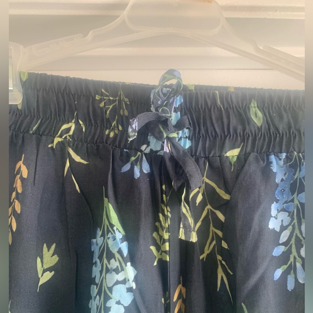Uncommon Goods Birth Month Flower Pants - Picture 6 of 7